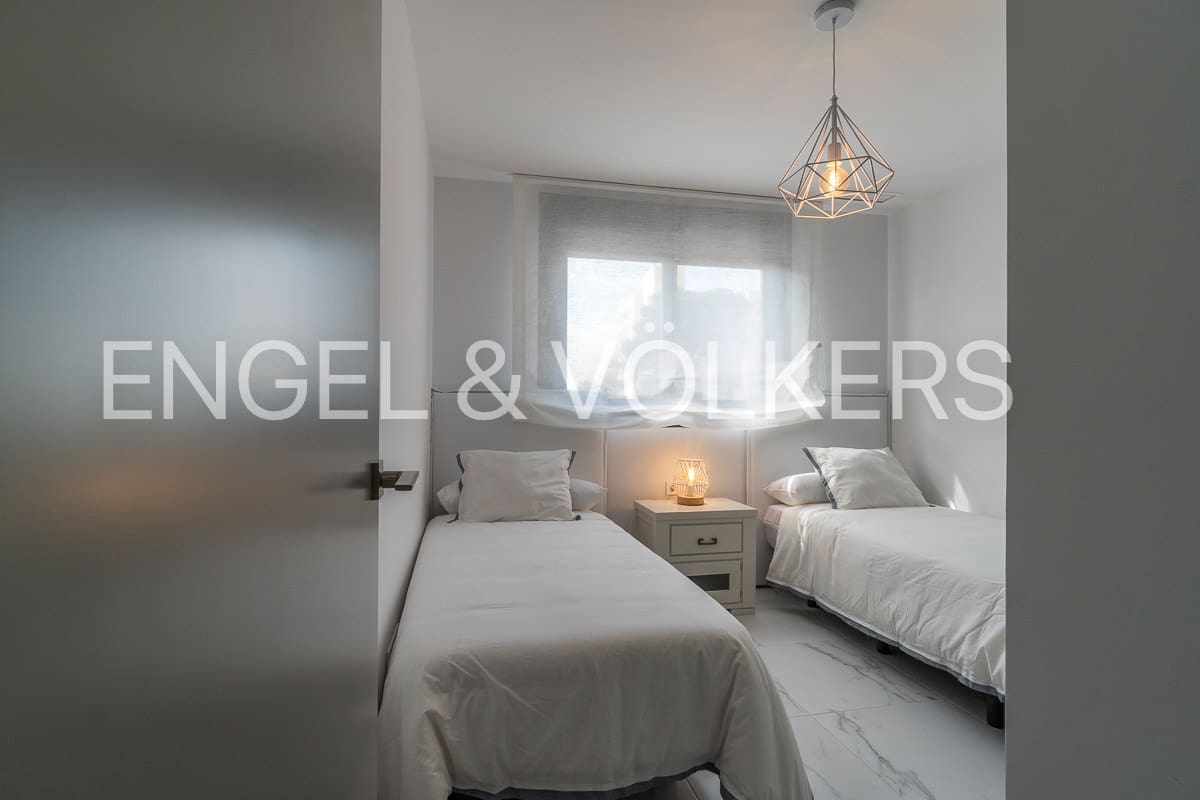 2 soverom Leilighet til leie i Punta Prima - € 1 480 (Ref: 8541512)