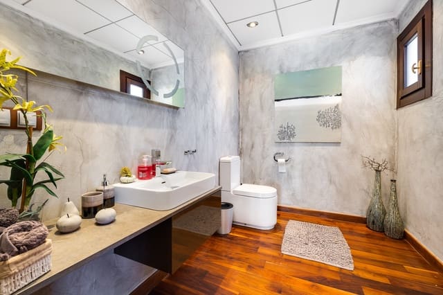 4 soverom Villa til salgs i Cabo Roig, Orihuela med svømmebasseng garasje - € 2 350 000 (Ref: 8546235)