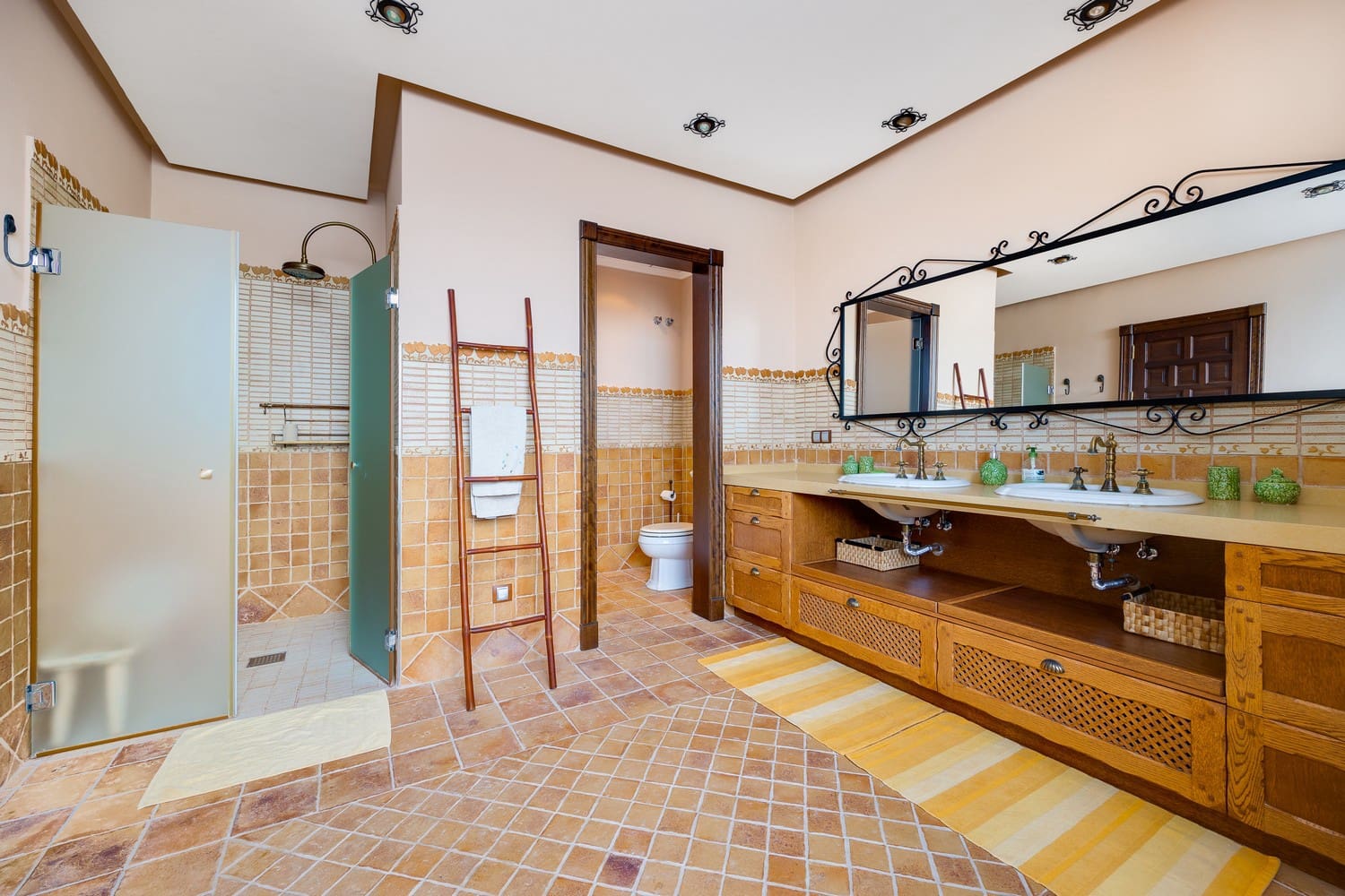 4 soverom Villa til salgs i Cabo Roig med svømmebasseng garasje - € 2 350 000 (Ref: 8546235)