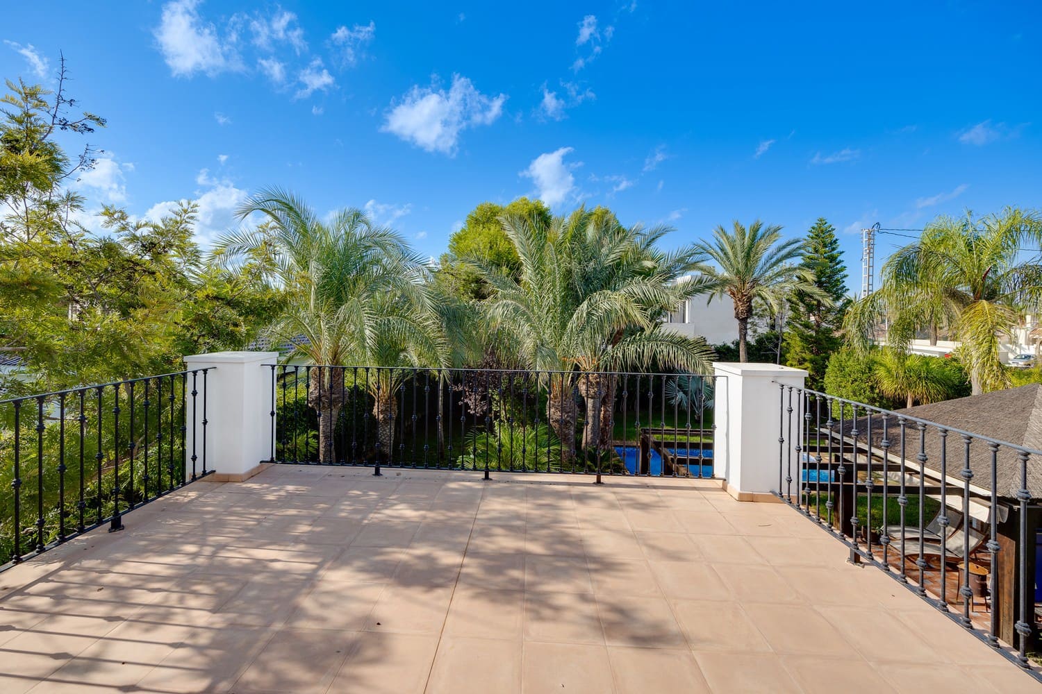 4 soverom Villa til salgs i Cabo Roig med svømmebasseng garasje - € 2 350 000 (Ref: 8546235)