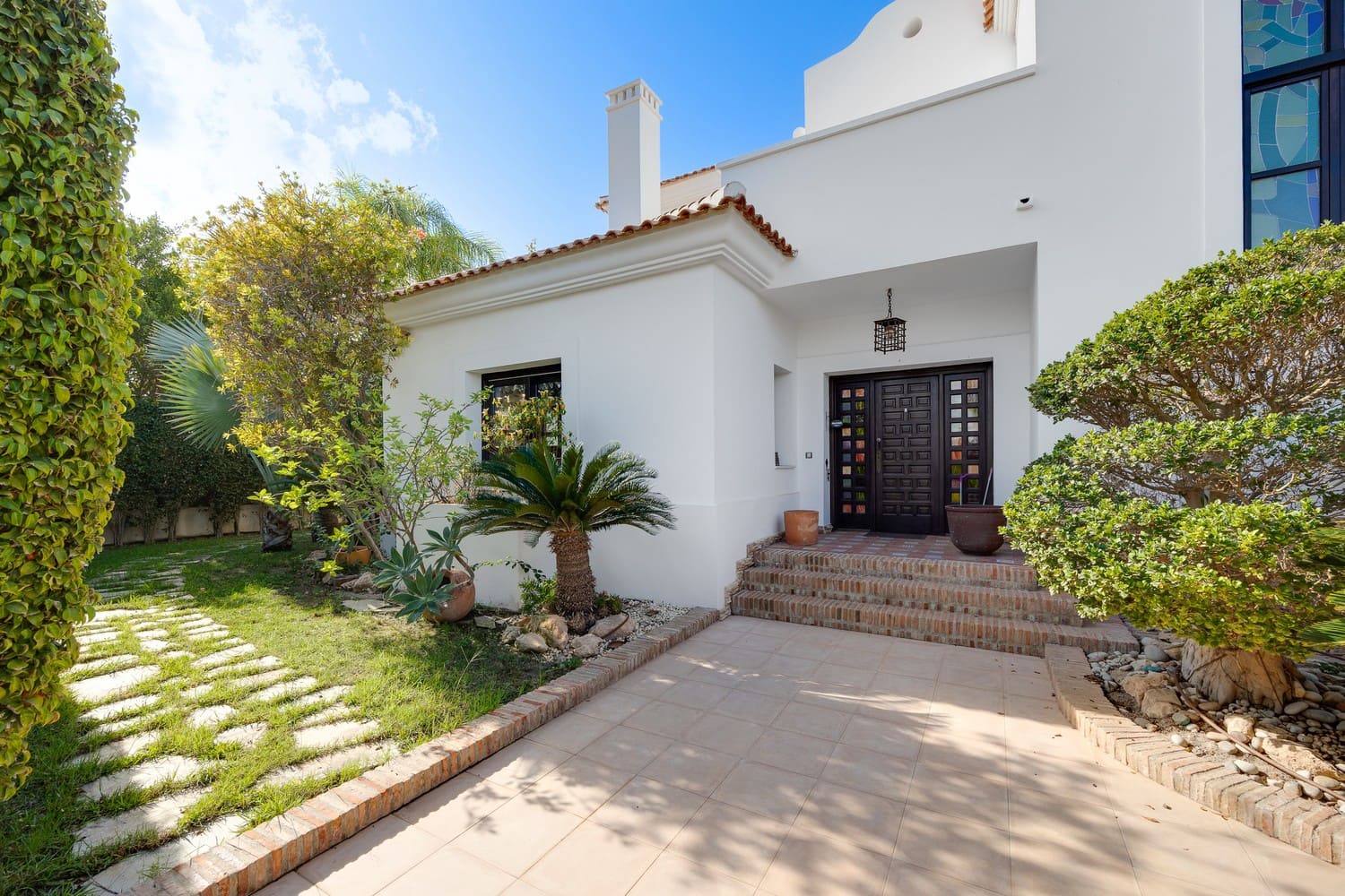 4 soverom Villa til salgs i Cabo Roig med svømmebasseng garasje - € 2 350 000 (Ref: 8546235)