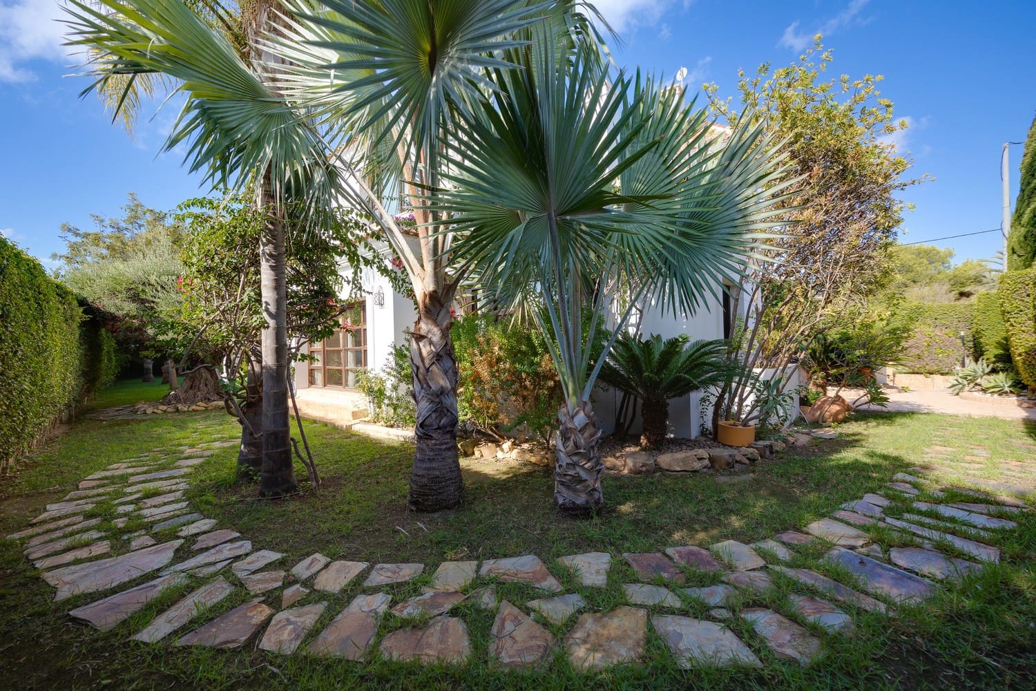 4 soverom Villa til salgs i Cabo Roig med svømmebasseng garasje - € 2 350 000 (Ref: 8546235)