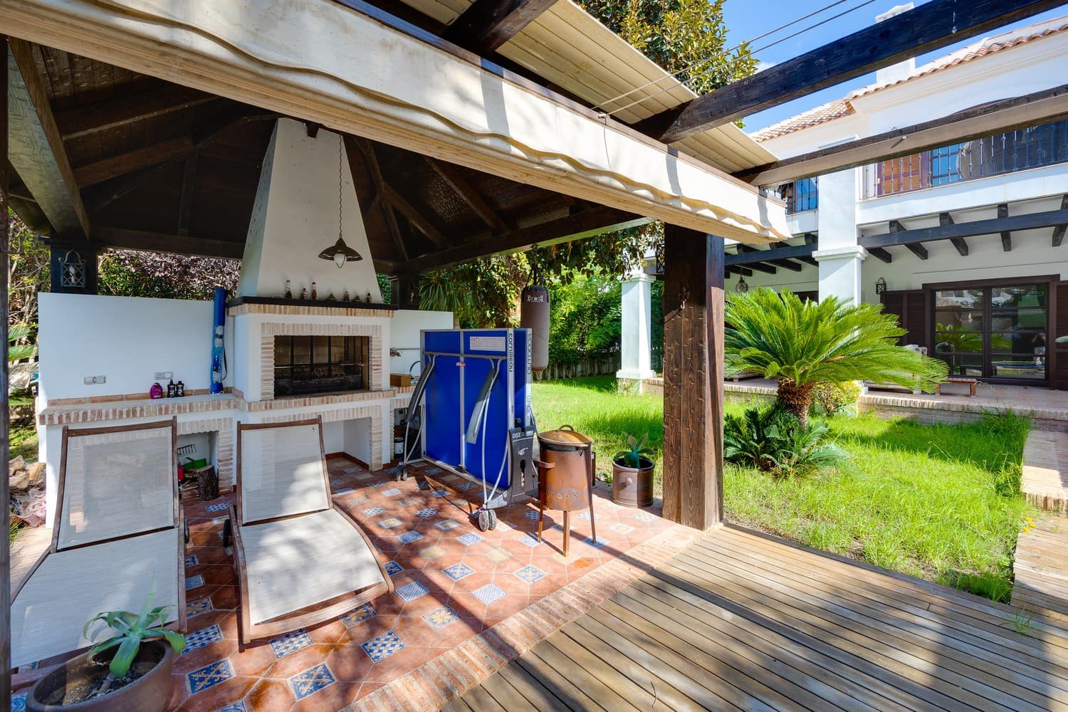 4 soverom Villa til salgs i Cabo Roig med svømmebasseng garasje - € 2 350 000 (Ref: 8546235)