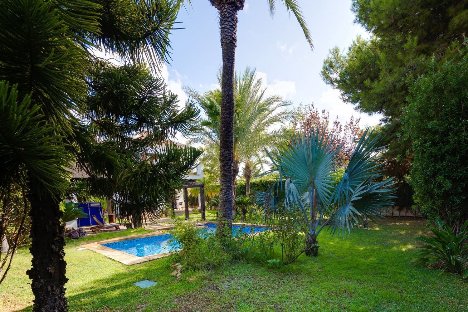 4 soverom Villa til salgs i Cabo Roig med svømmebasseng garasje - € 2 350 000 (Ref: 8546235)