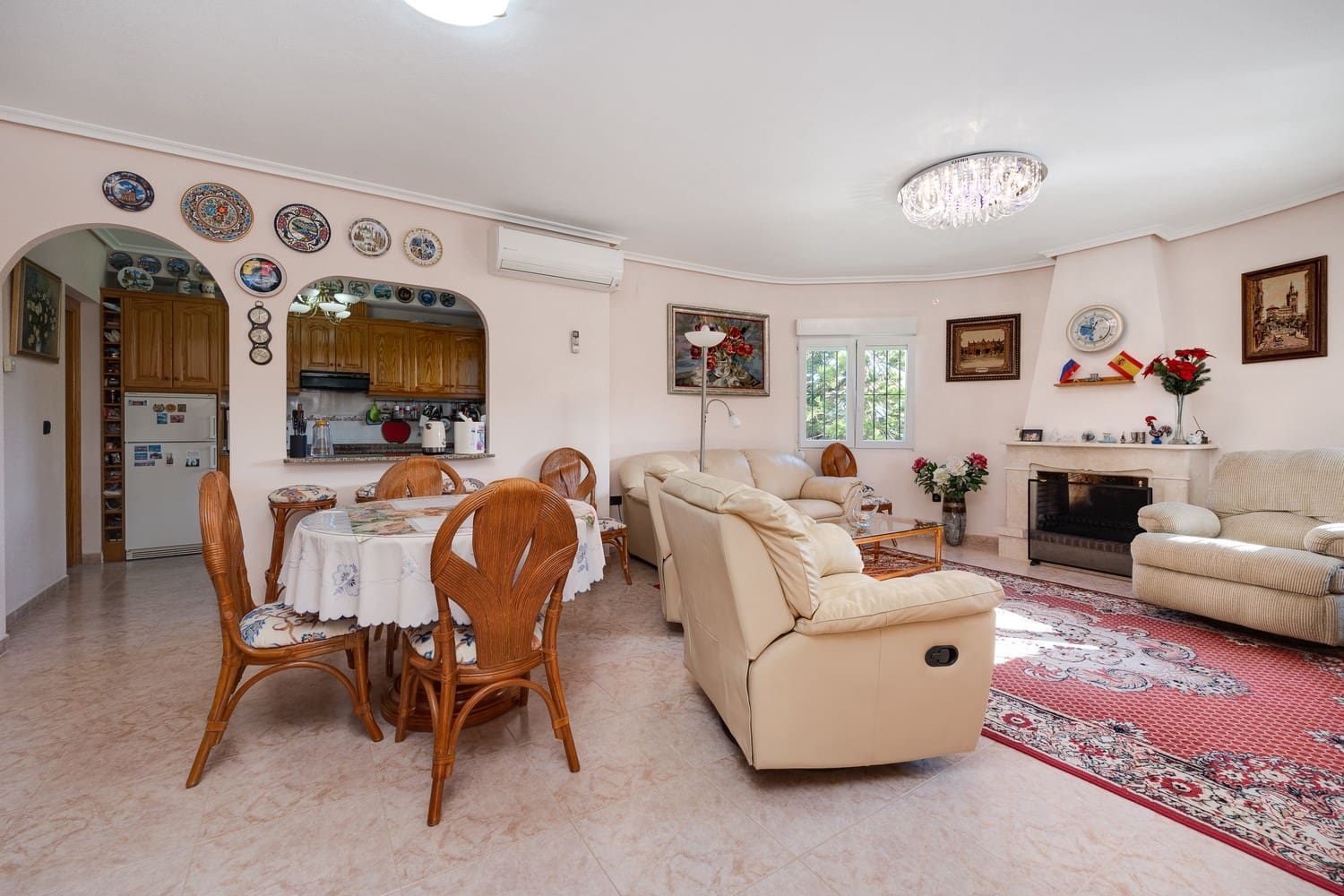 3 Zimmer Villa zu verkaufen in Playa Flamenca mit Pool Garage - 570.000 € (Ref: 8703237)