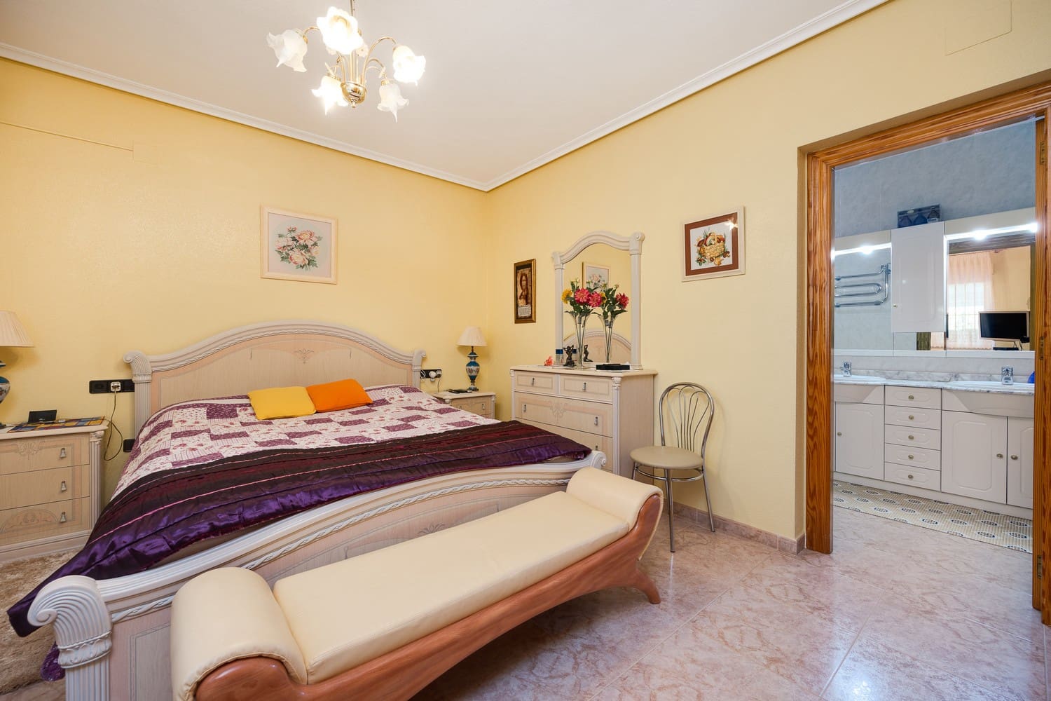 3 Zimmer Villa zu verkaufen in Playa Flamenca mit Pool Garage - 570.000 € (Ref: 8703237)