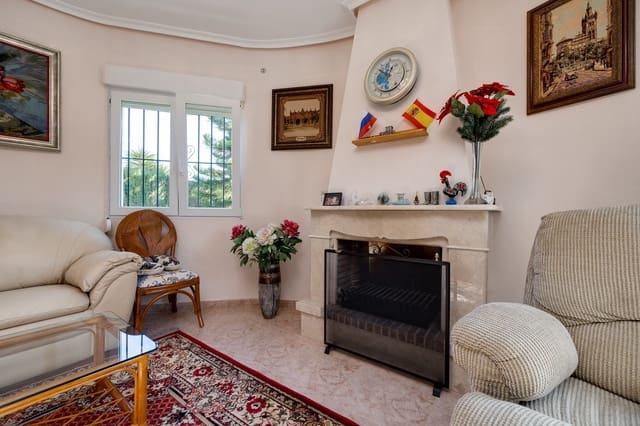 3 bedroom Villa for sale in Playa Flamenca, Orihuela with pool garage - € 570,000 (Ref: 8703237)