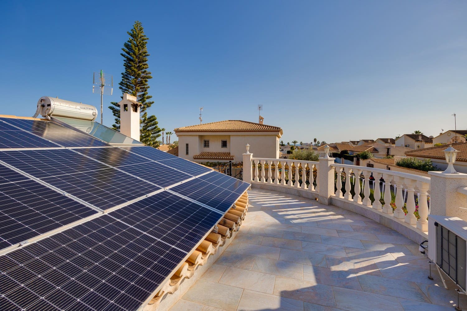 3 Zimmer Villa zu verkaufen in Playa Flamenca mit Pool Garage - 570.000 € (Ref: 8703237)