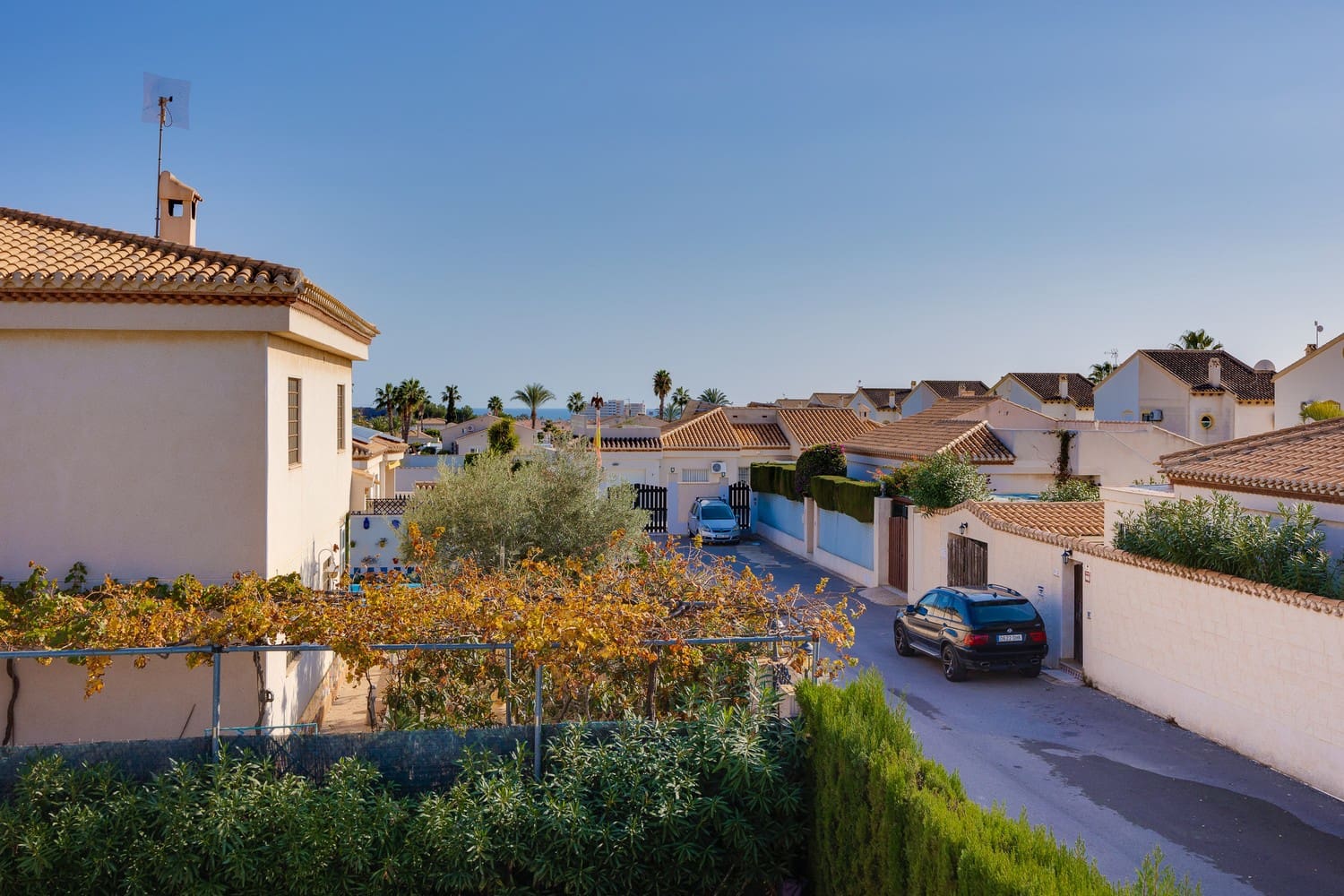 3 Zimmer Villa zu verkaufen in Playa Flamenca mit Pool Garage - 570.000 € (Ref: 8703237)