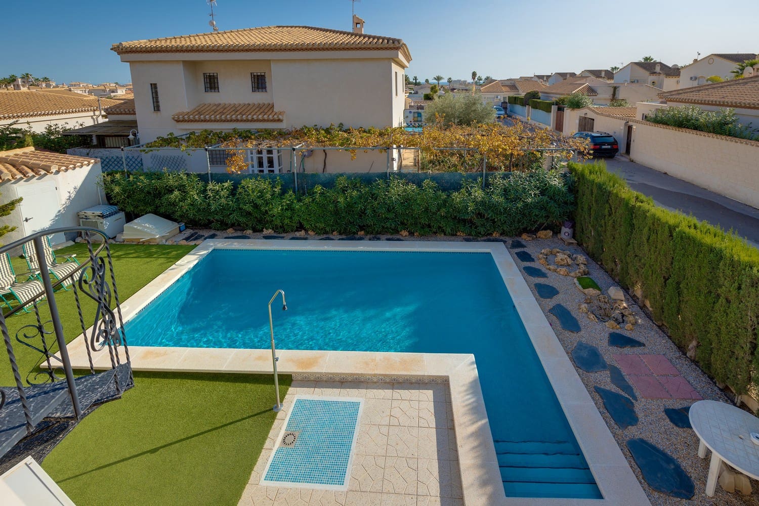 3 Zimmer Villa zu verkaufen in Playa Flamenca mit Pool Garage - 570.000 € (Ref: 8703237)