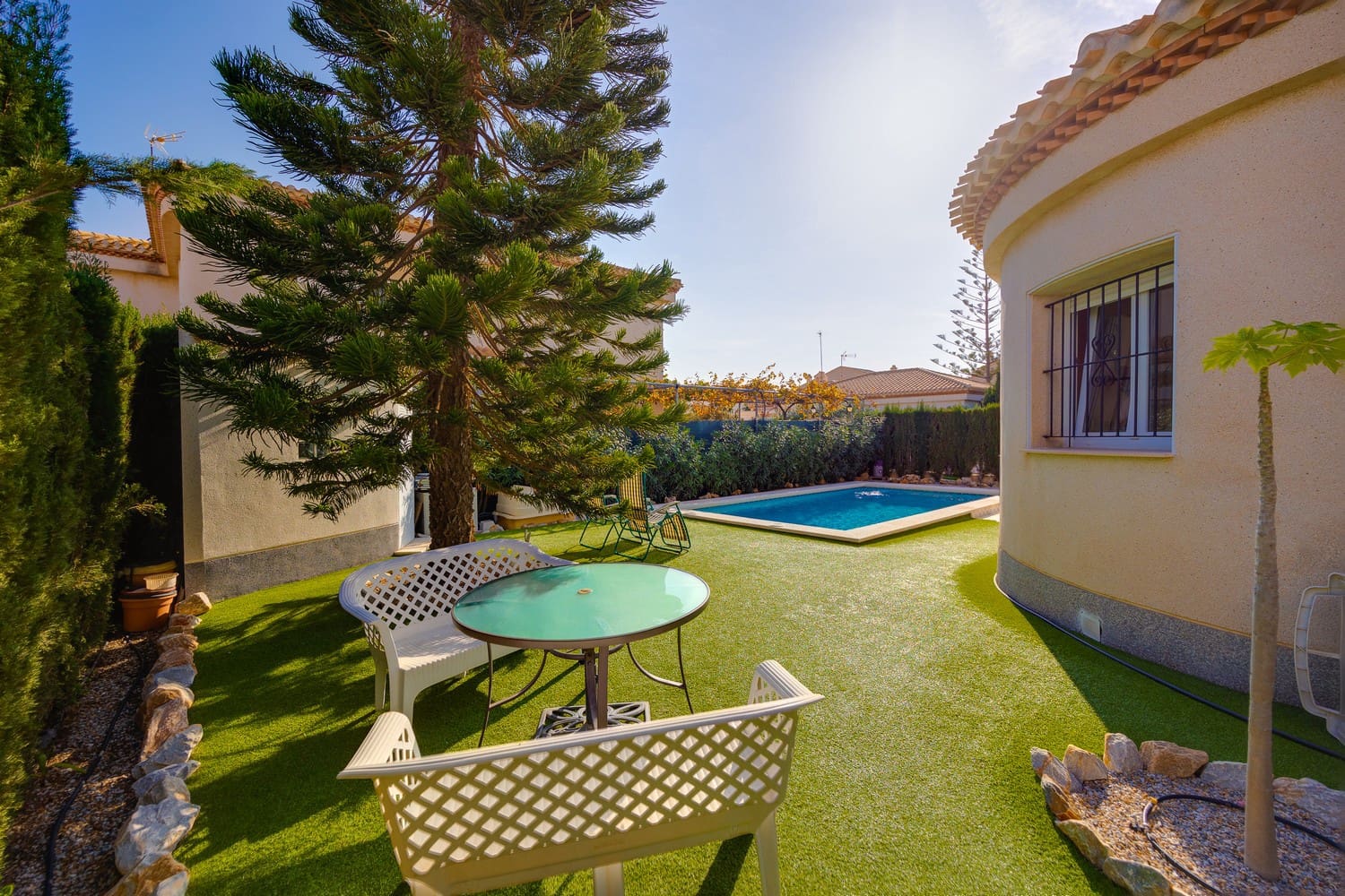 3 Zimmer Villa zu verkaufen in Playa Flamenca mit Pool Garage - 570.000 € (Ref: 8703237)
