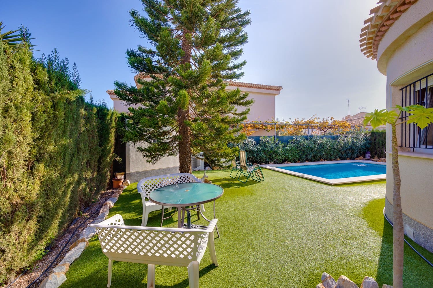 3 Zimmer Villa zu verkaufen in Playa Flamenca mit Pool Garage - 570.000 € (Ref: 8703237)