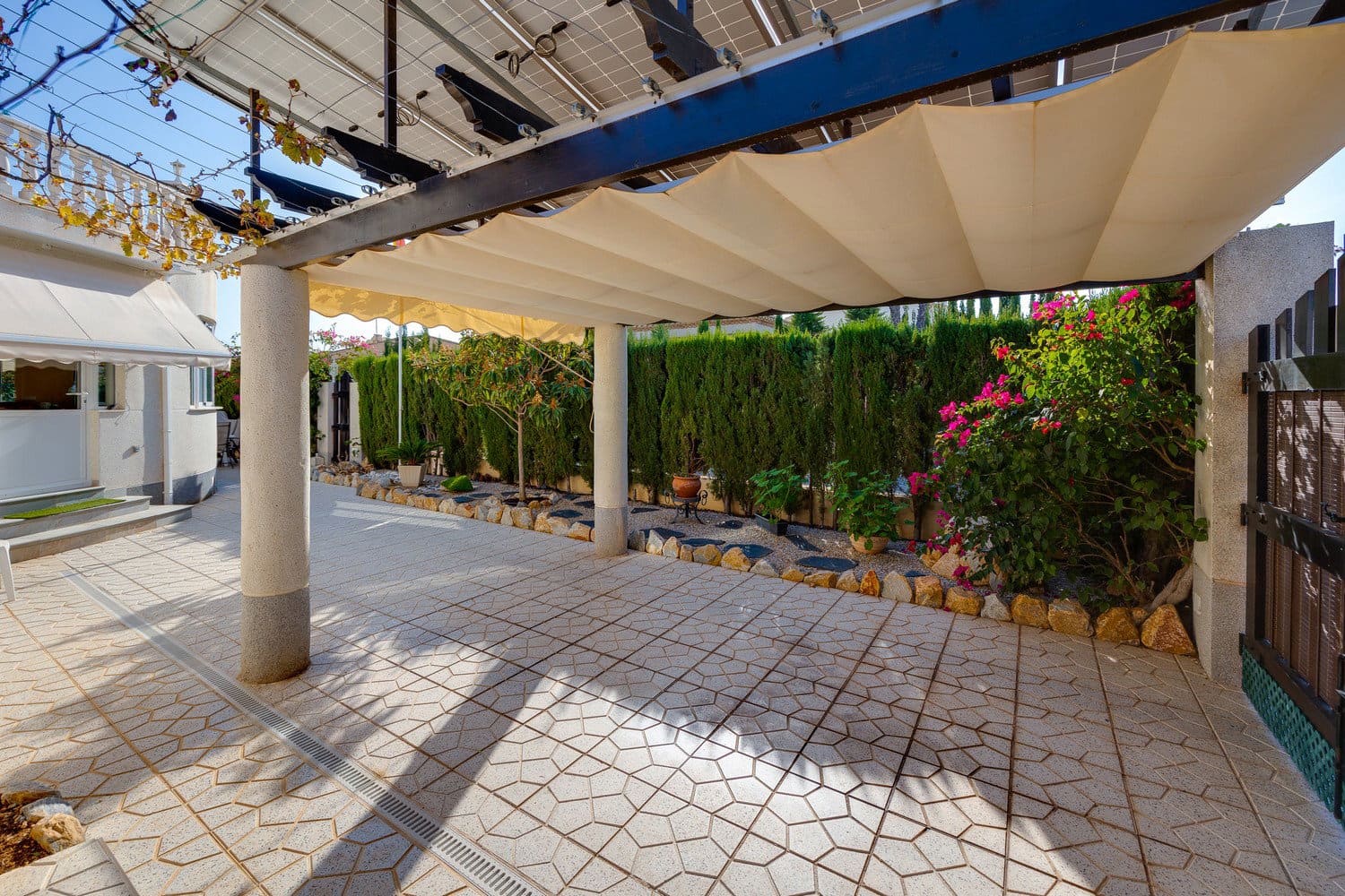 3 quarto Moradia para venda em Orihuela Costa com piscina garagem - 555 000 € (Ref: 8703237)