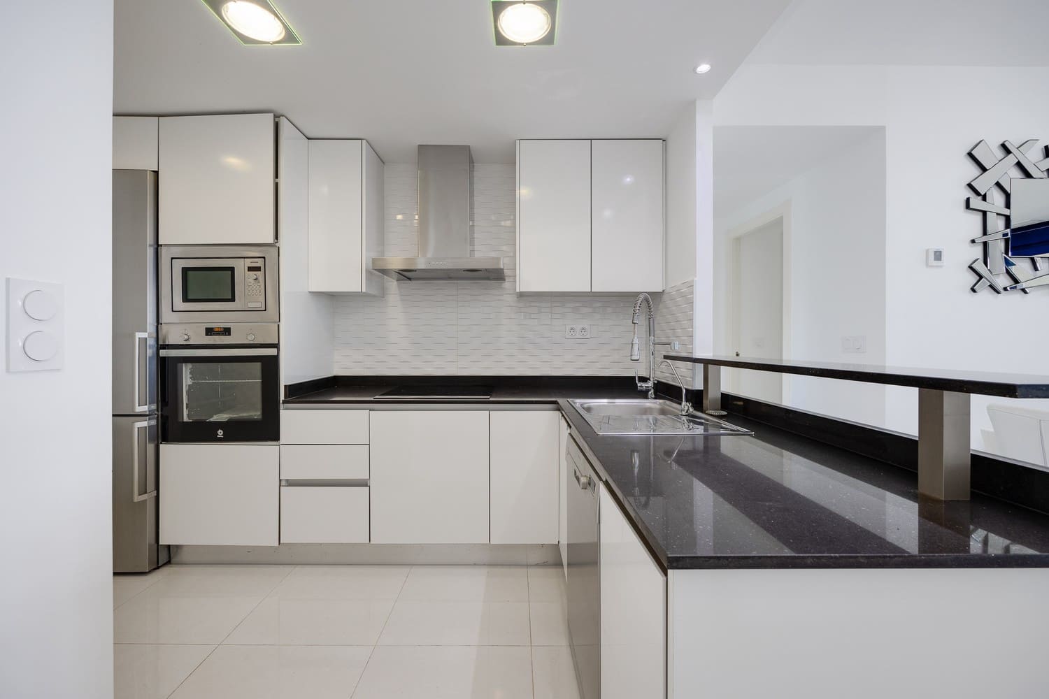 2 sypialnia Apartament na sprzedaż w Punta Prima z basenem garażem - 398 000 € (Ref: 8760532)