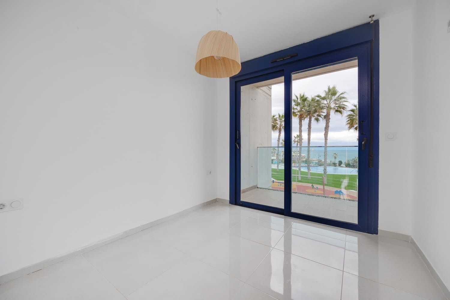 2 sypialnia Apartament na sprzedaż w Punta Prima z basenem garażem - 398 000 € (Ref: 8760532)