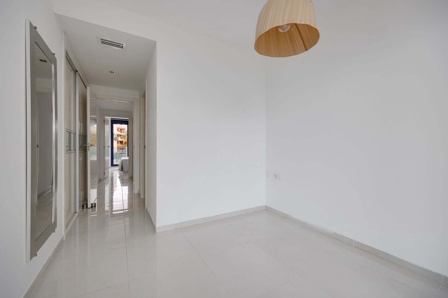 2 sypialnia Apartament na sprzedaż w Punta Prima z basenem garażem - 398 000 € (Ref: 8760532)