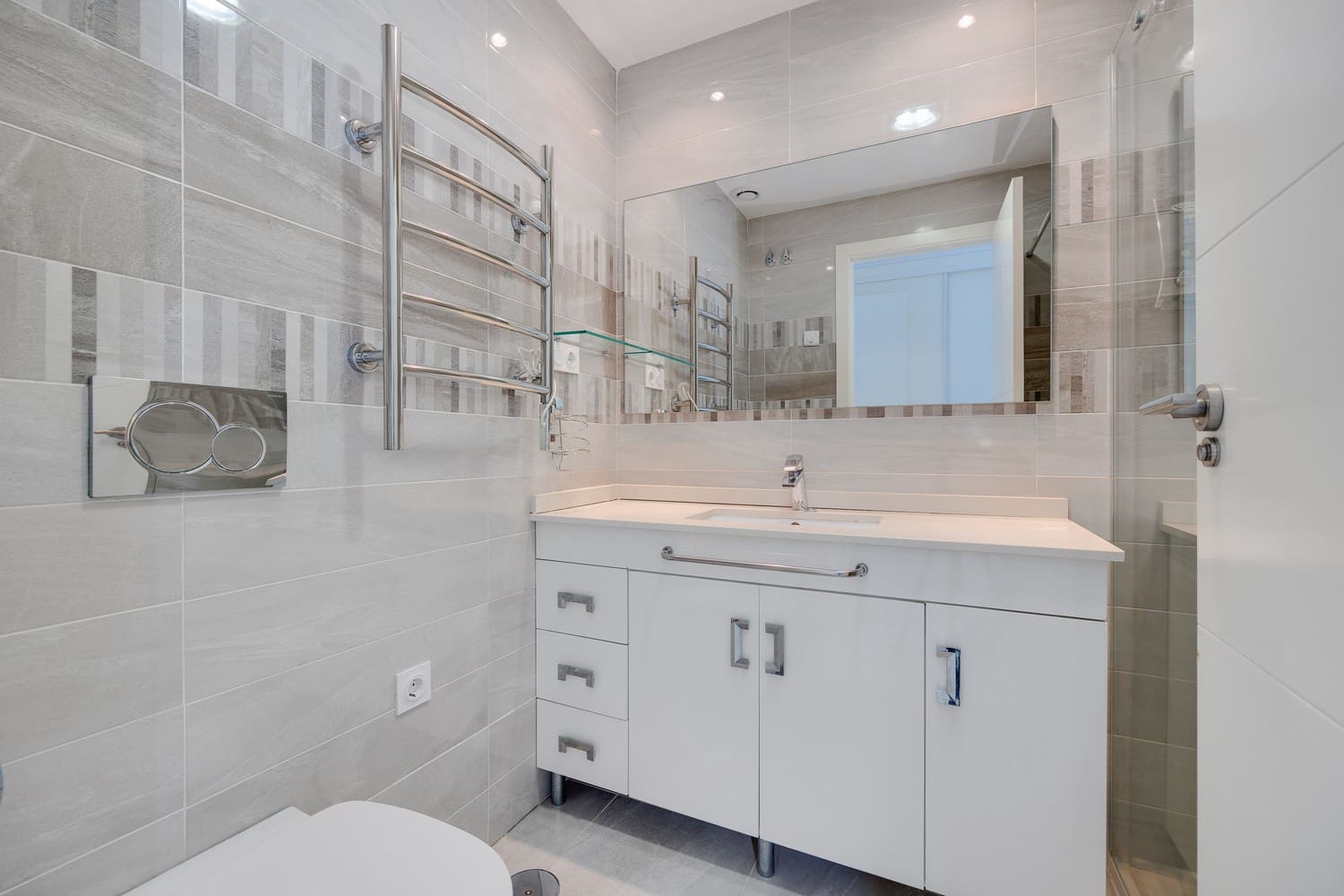 2 sypialnia Apartament na sprzedaż w Punta Prima z basenem garażem - 398 000 € (Ref: 8760532)