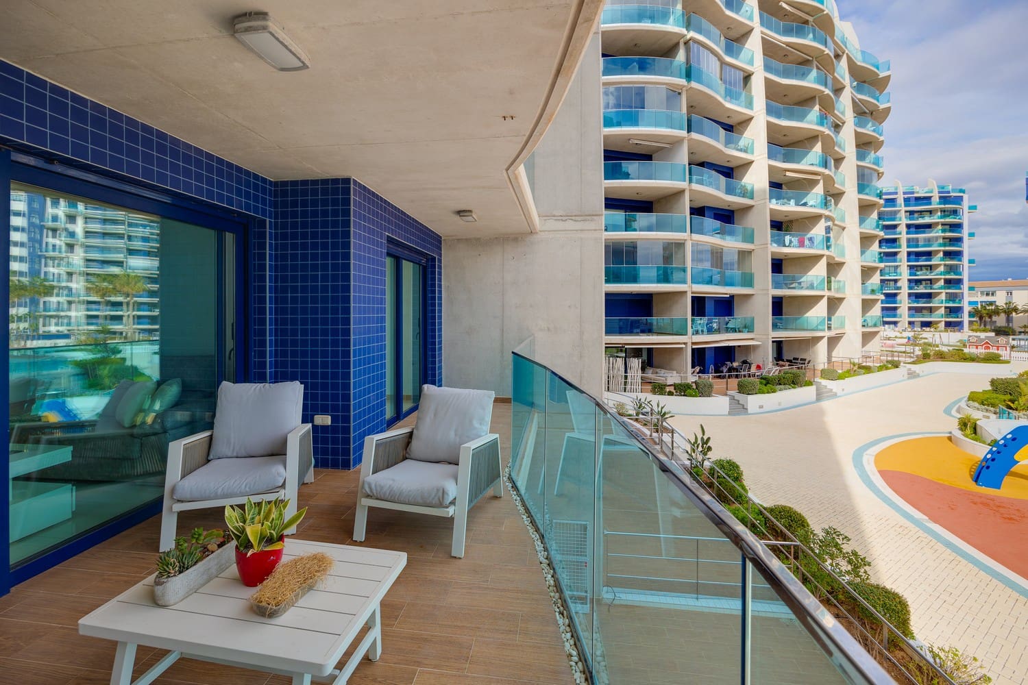 2 sypialnia Apartament na sprzedaż w Punta Prima z basenem garażem - 398 000 € (Ref: 8760532)