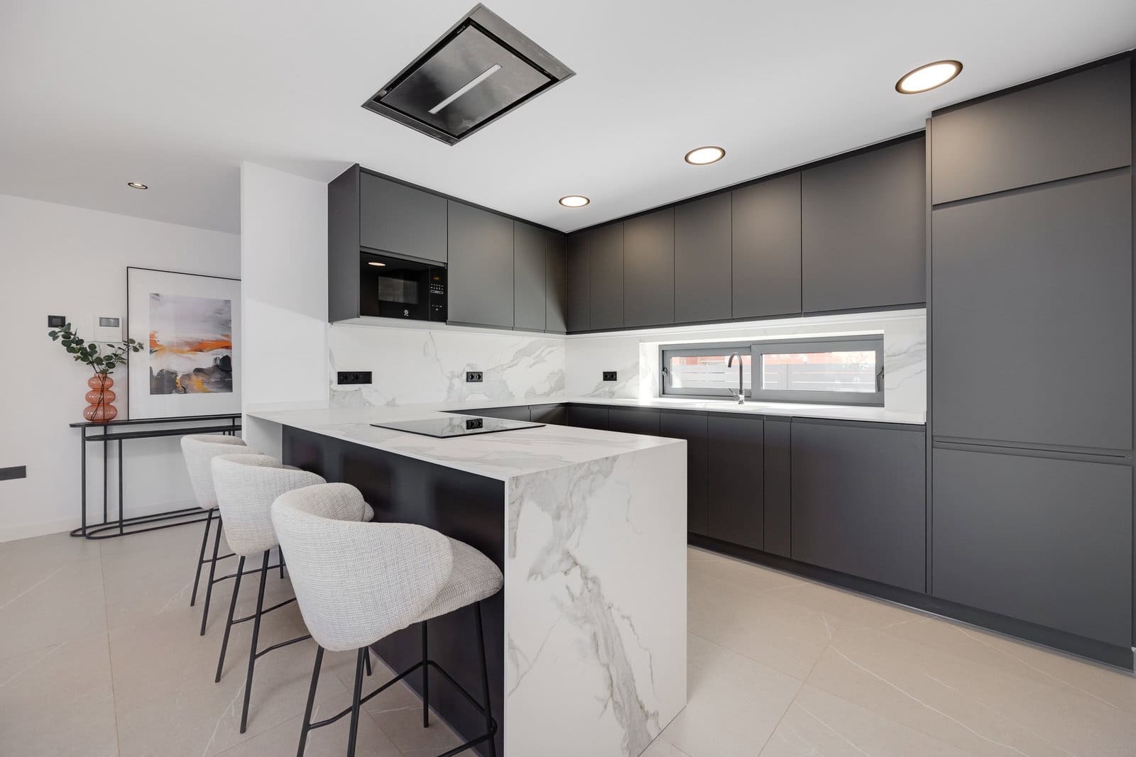 3 soveværelse Villa til salg i Torrevieja med swimmingpool garage - € 585.000 (Ref: 8777071)