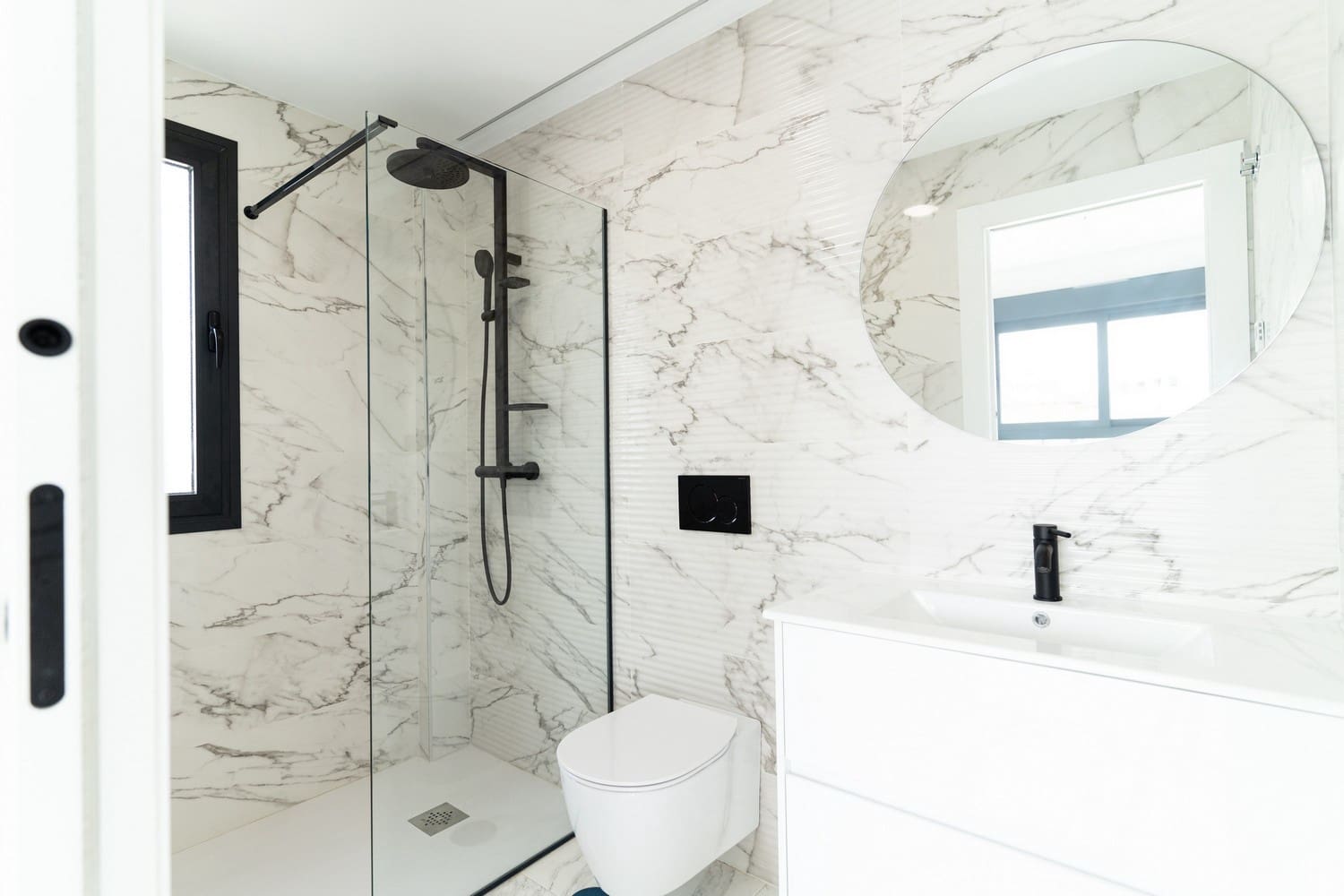 4 makuuhuone Huvila myytävänä paikassa Pilar de la Horadada mukana uima-altaan 
autotalli - 575 000 € (Ref: 8785528)