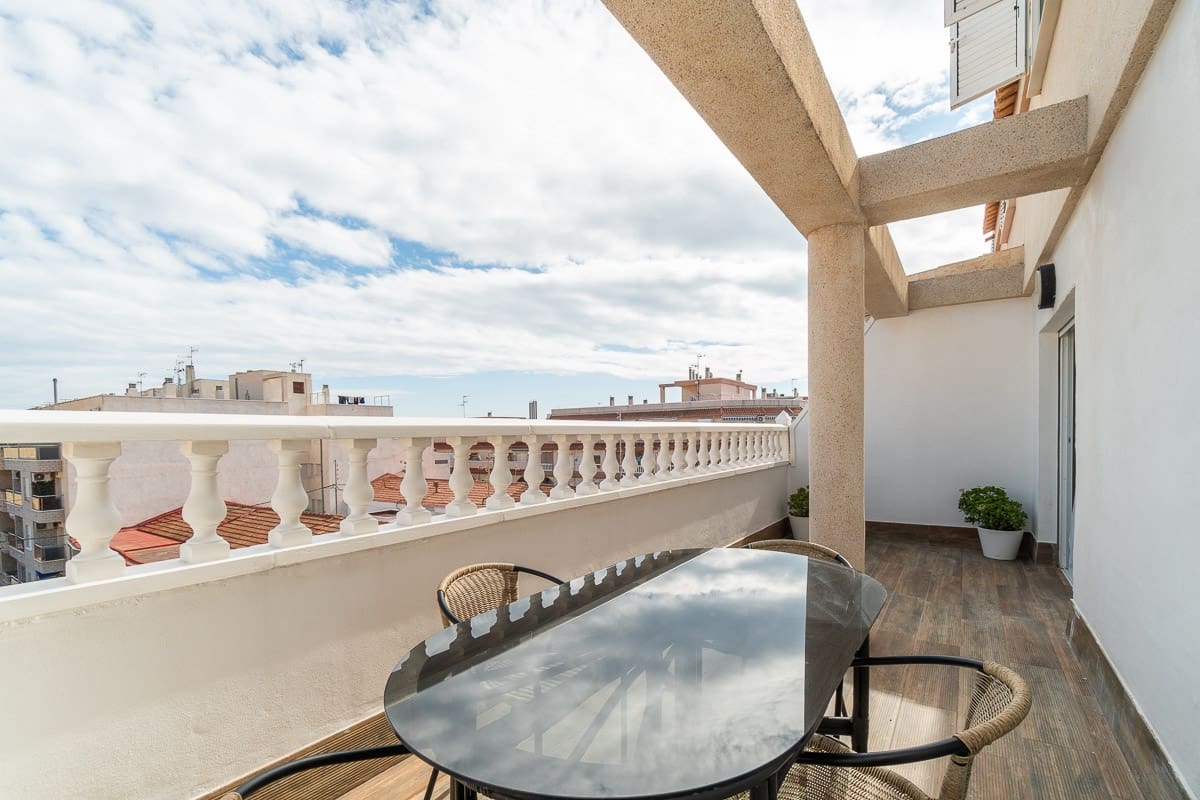 3 soveværelse Penthouse til salg i La Mata - € 320.000 (Ref: 8814942)
