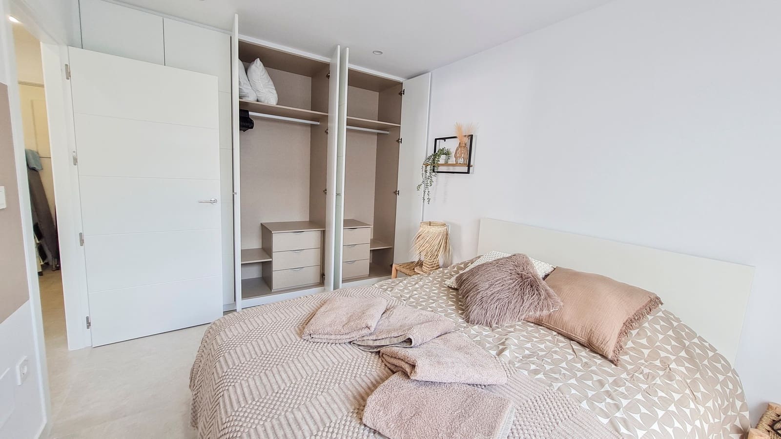 Chalet de 3 habitaciones en San Pedro del Pinatar en venta con piscina garaje - 439.000 € (Ref: 8891730)