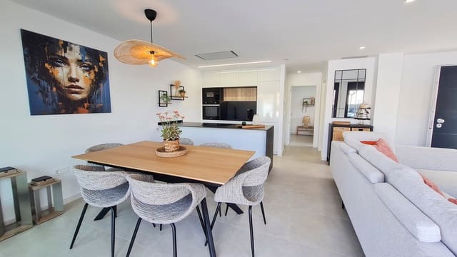 Chalet de 3 habitaciones en San Pedro del Pinatar ciudad, San Pedro del Pinatar en venta con piscina garaje - 445.000 € (Ref: 8891730)