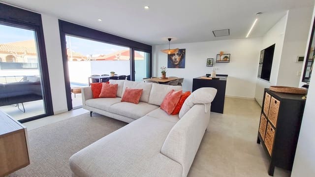 Chalet de 3 habitaciones en San Pedro del Pinatar ciudad, San Pedro del Pinatar en venta con piscina garaje - 445.000 € (Ref: 8891730)