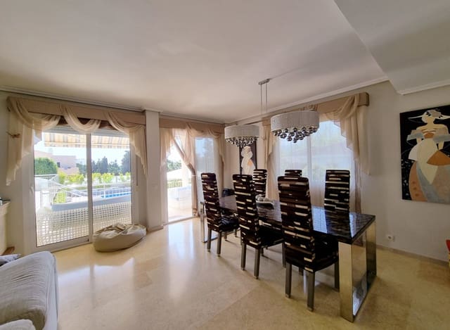 5 bedroom Villa for sale in El Chaparral - La Siesta - La Torreta, Torrevieja with pool garage - € 1,170,000 (Ref: 8891731)