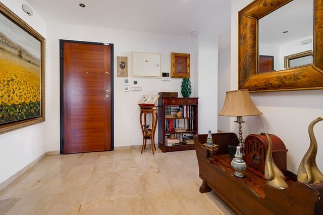 4 soveværelse Lejlighed til salg i Torrevieja med garage - € 499.000 (Ref: 8949509)