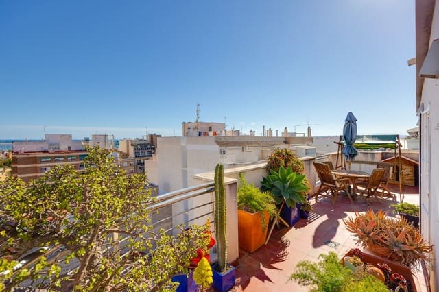 4 bedroom Apartment for sale in El Chaparral - La Siesta - La Torreta, Torrevieja with garage - € 499,000 (Ref: 8949509)