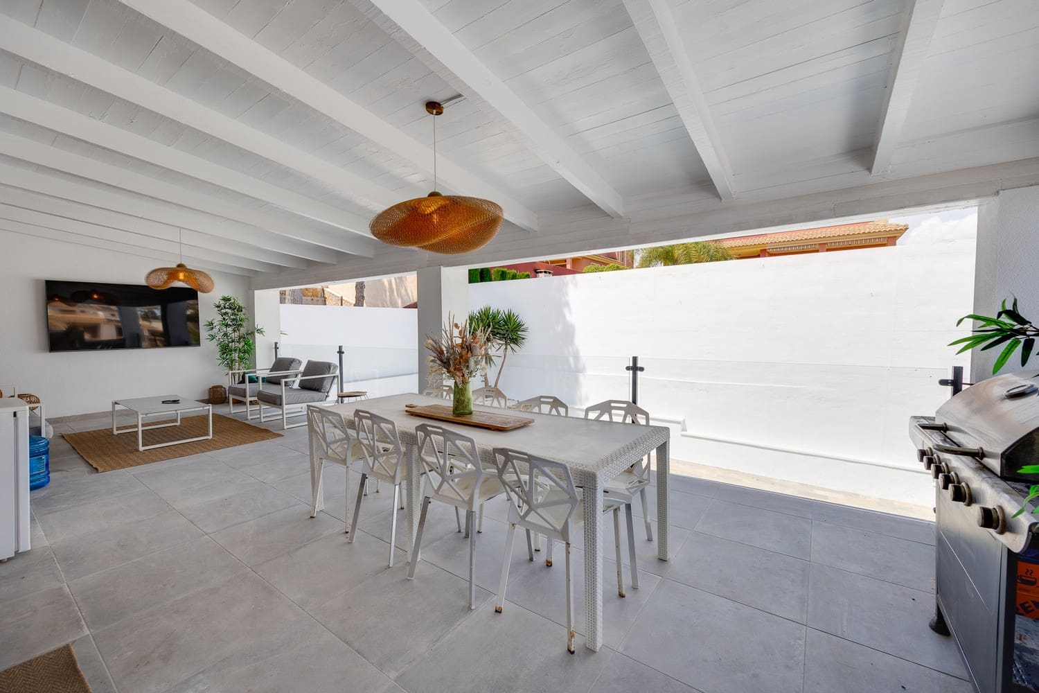 6 bedroom Villa for sale in Los Balcones with pool garage - € 1,150,000 (Ref: 8986630)