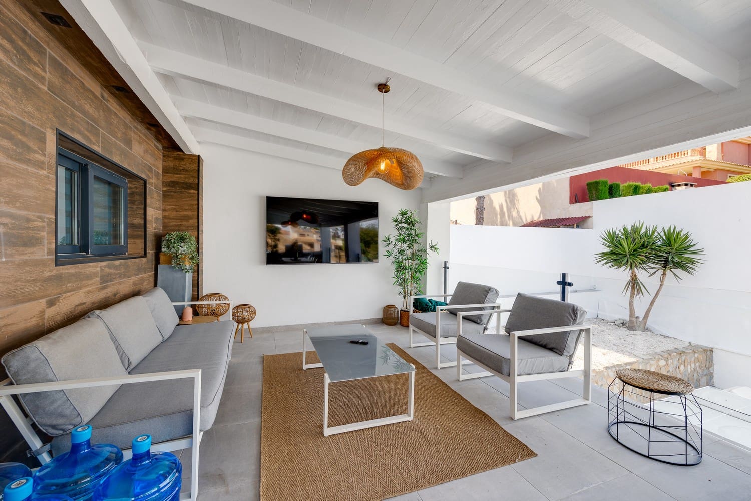 6 bedroom Villa for sale in Los Balcones with pool garage - € 1,150,000 (Ref: 8986630)