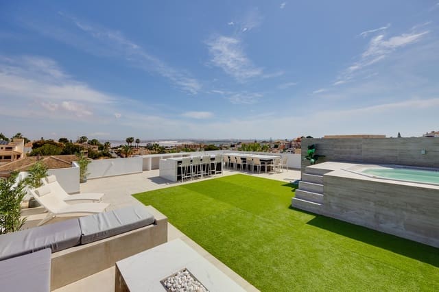 6 bedroom Villa for sale in Los Balcones with pool garage - € 1,150,000 (Ref: 8986630)