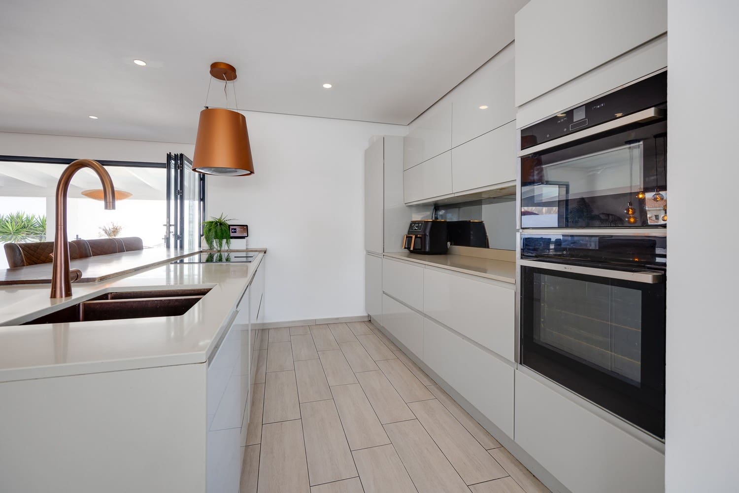 6 bedroom Villa for sale in Los Balcones with pool garage - € 1,150,000 (Ref: 8986630)