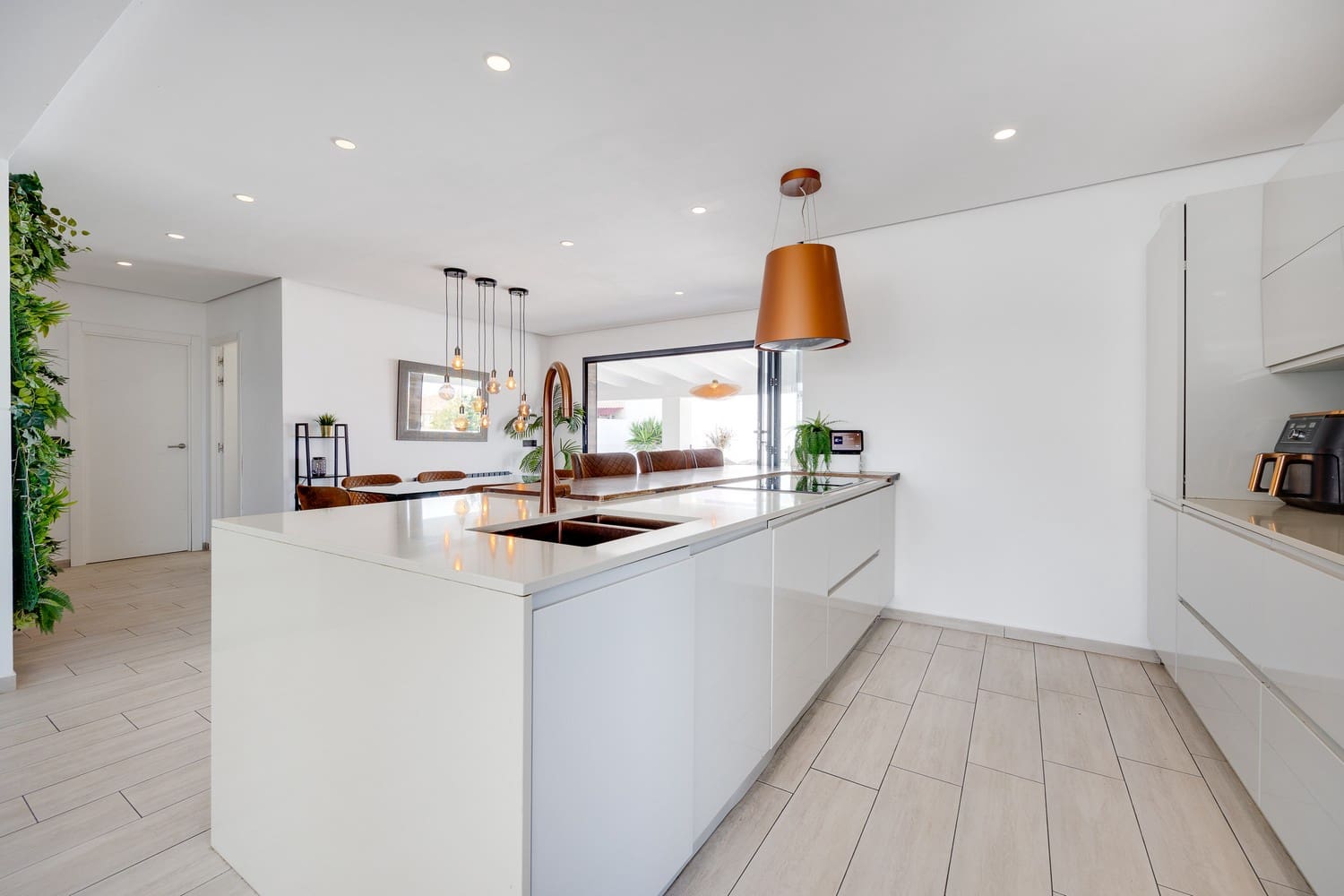 6 bedroom Villa for sale in Los Balcones with pool garage - € 1,150,000 (Ref: 8986630)