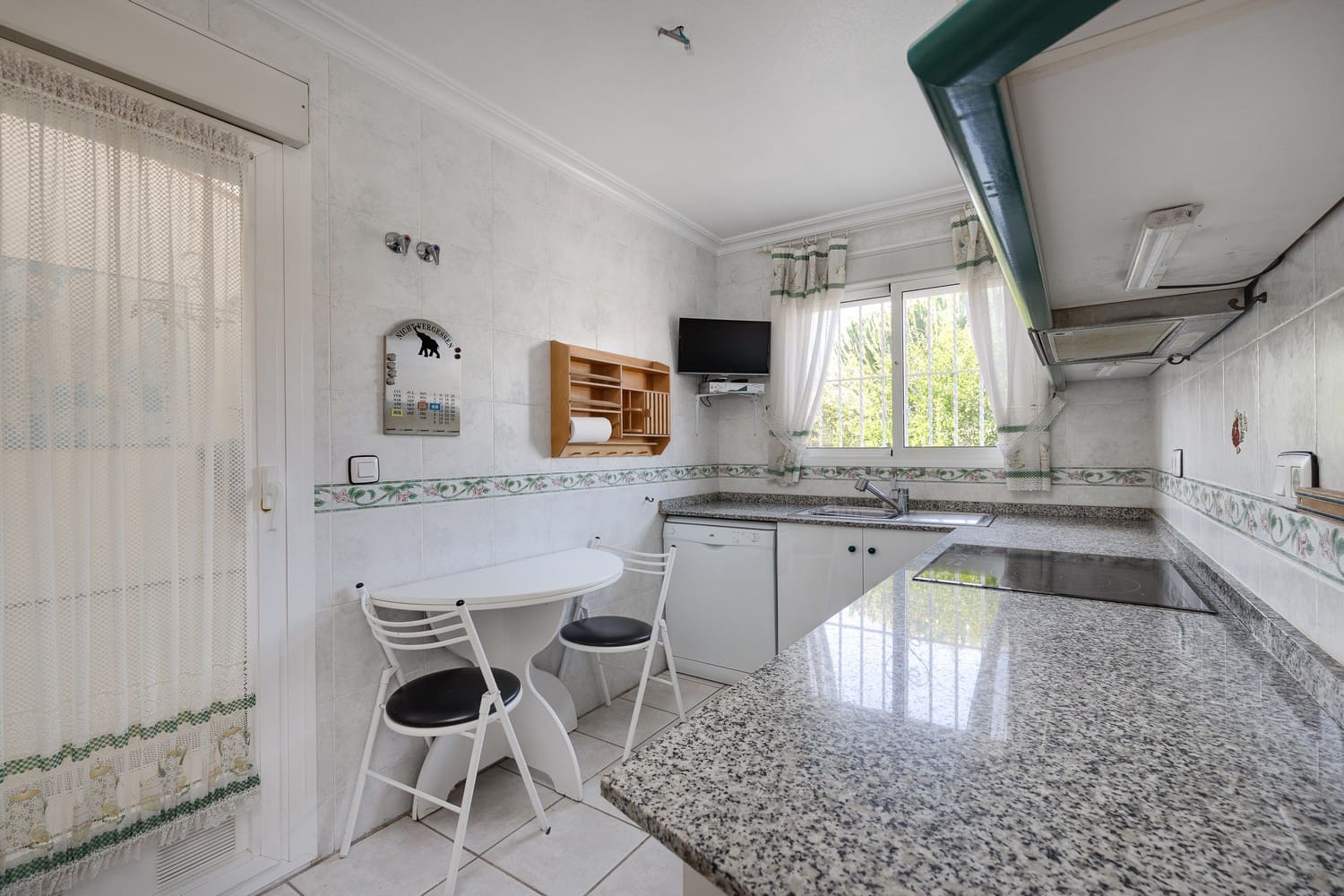 2 chambre Villa/Maison à vendre à El Chaparral avec piscine garage - 275 000 € (Ref: 9040999)