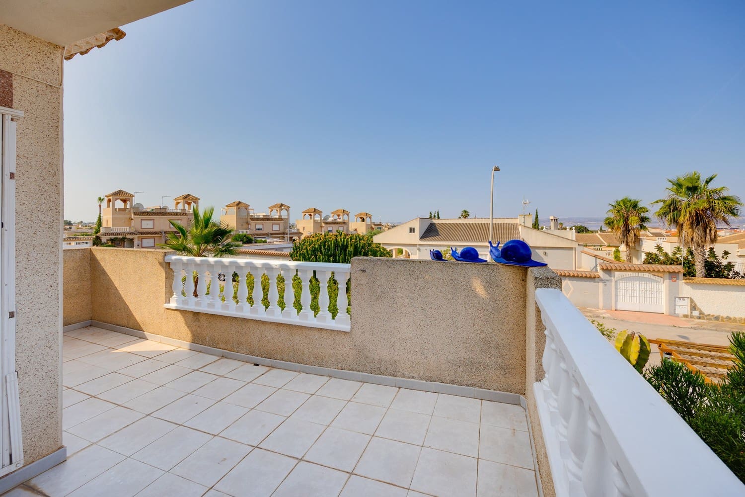 2 chambre Villa/Maison à vendre à El Chaparral avec piscine garage - 275 000 € (Ref: 9040999)