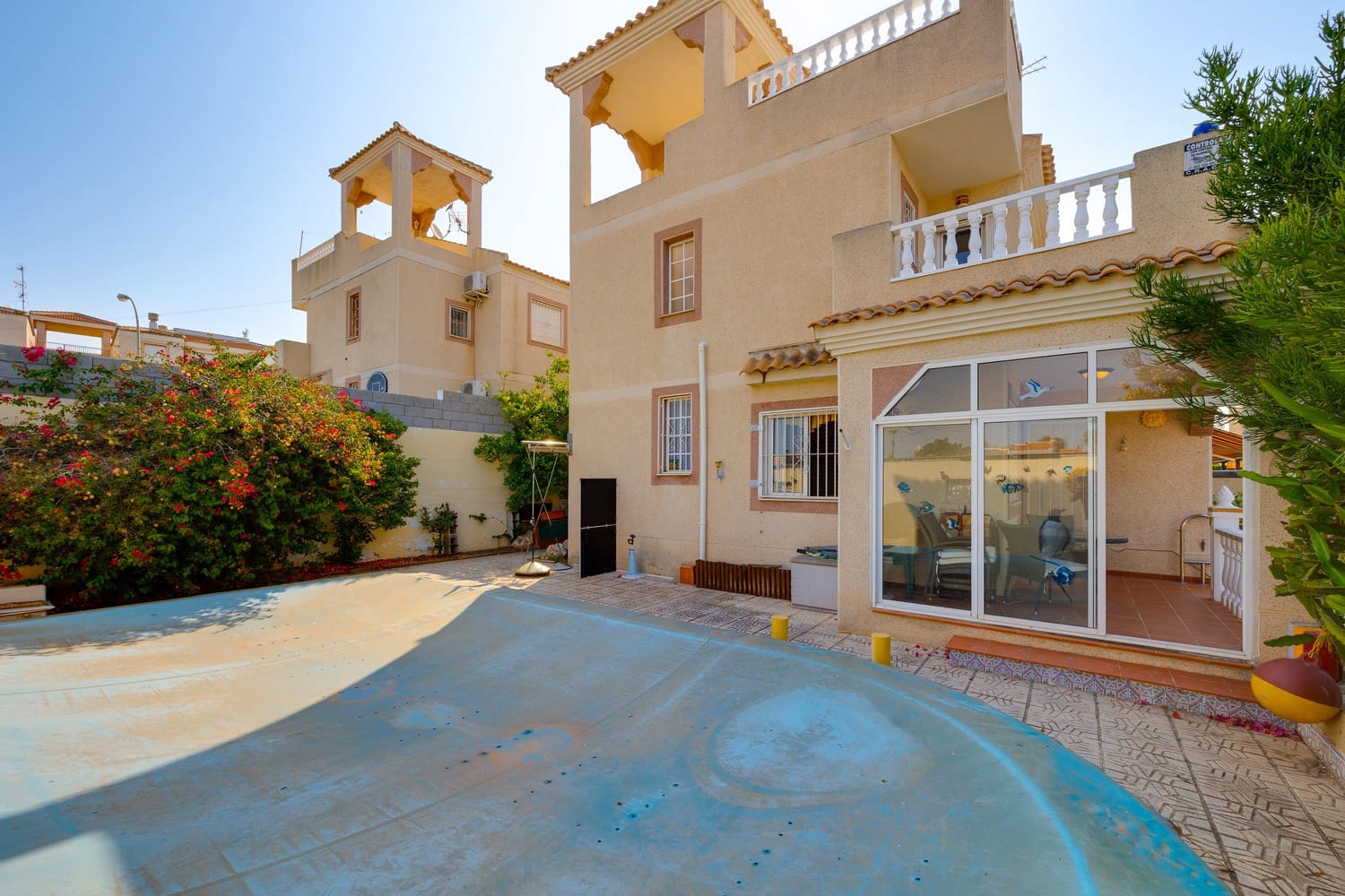 2 chambre Villa/Maison à vendre à El Chaparral avec piscine garage - 275 000 € (Ref: 9040999)