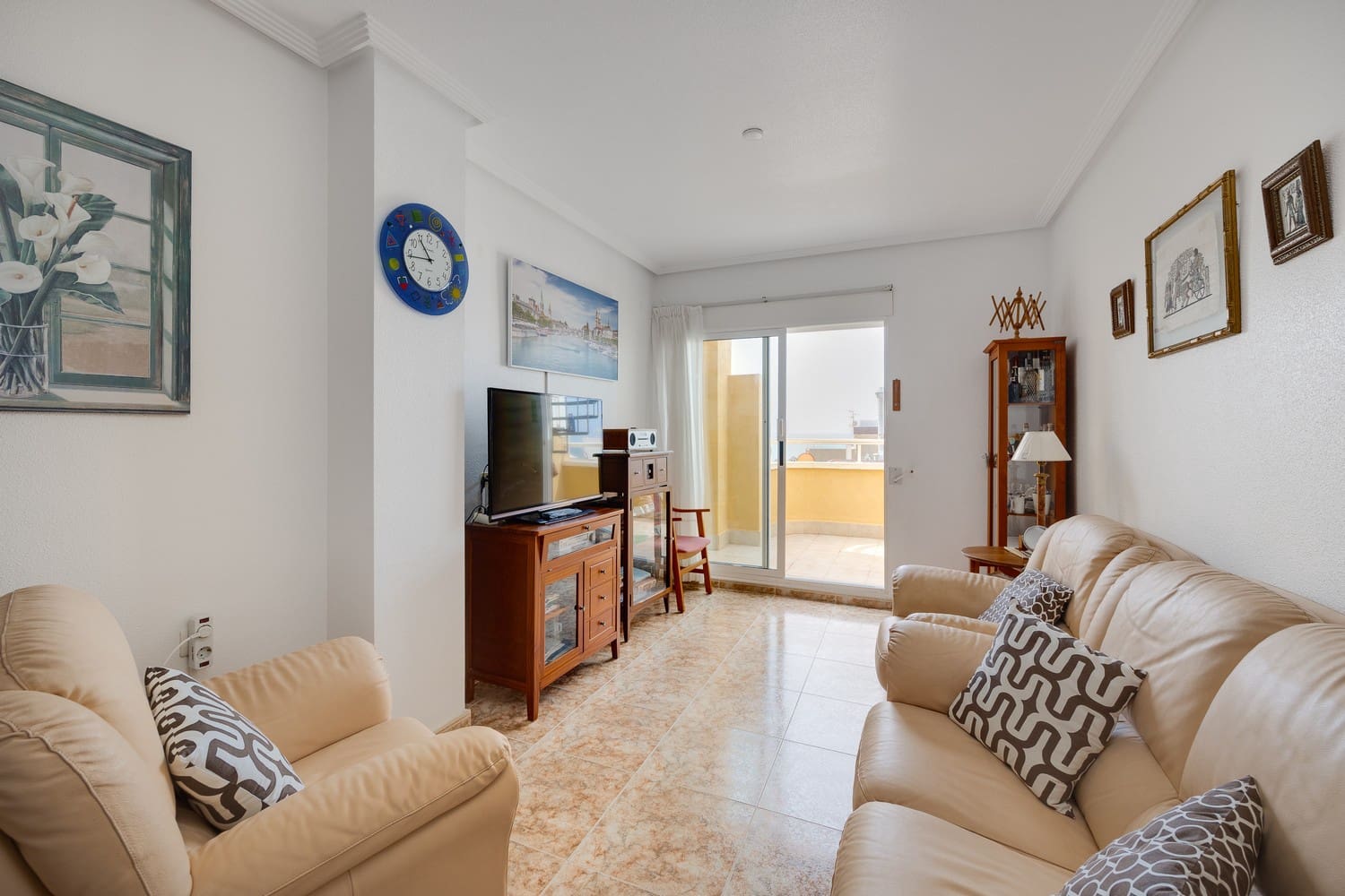 3 bedroom Penthouse for sale in Torrevieja with garage - € 299,600 (Ref: 9041000)