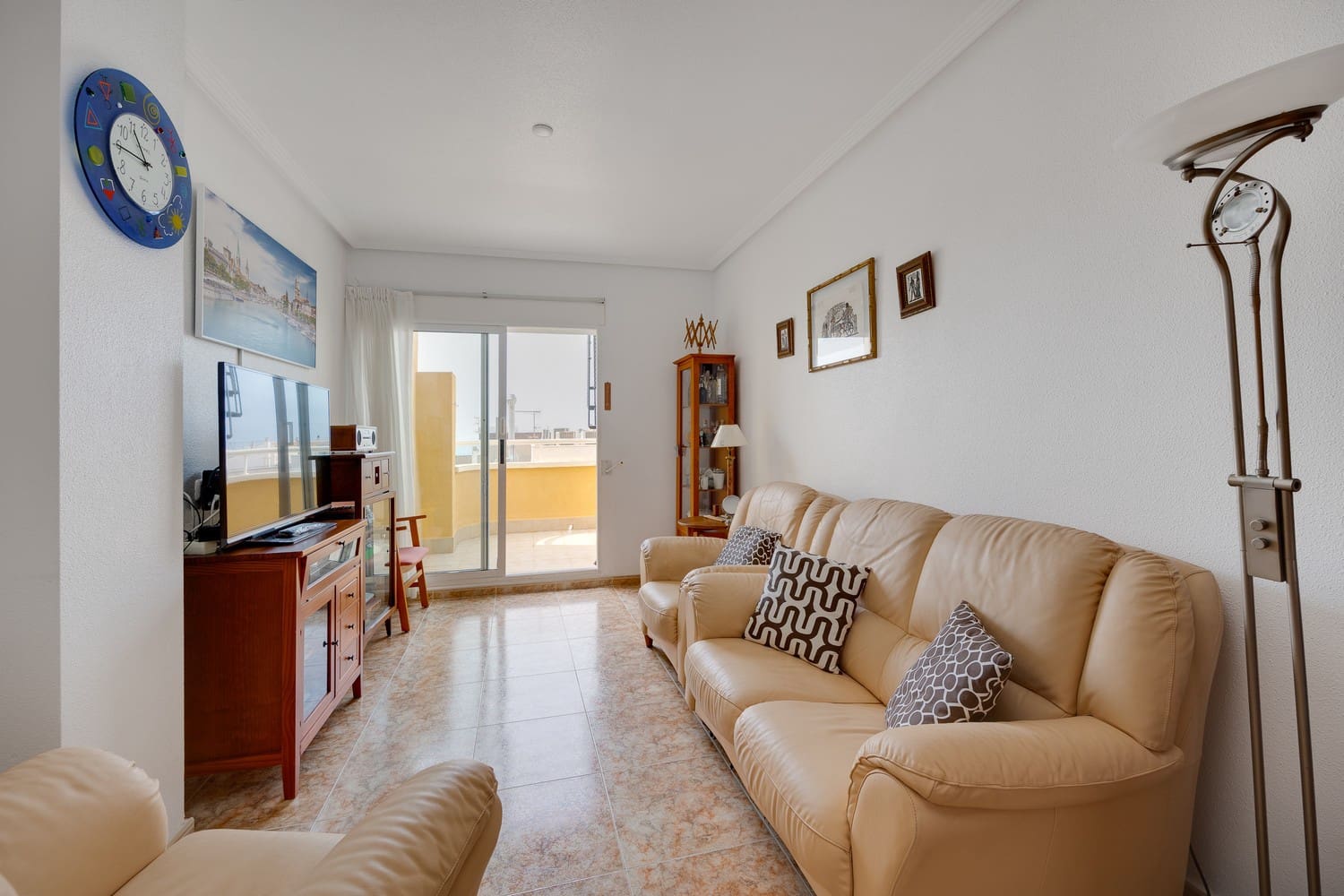 3 bedroom Penthouse for sale in Torrevieja with garage - € 299,600 (Ref: 9041000)