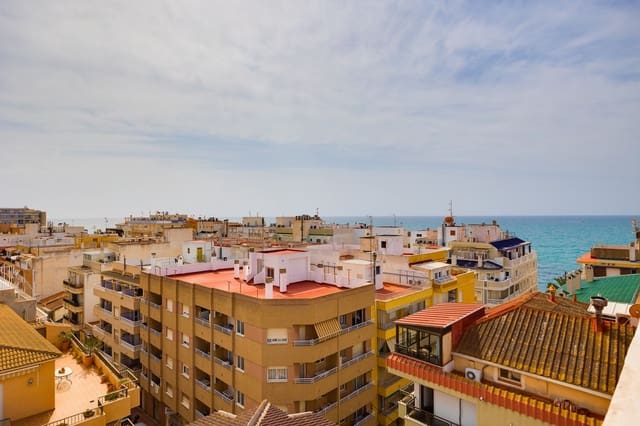 3 makuuhuone Kattohuoneisto myytävänä paikassa Playa del Cura, Torrevieja mukana 
autotalli - 299 600 € (Ref: 9041000)