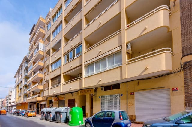 3 makuuhuone Kattohuoneisto myytävänä paikassa Playa del Cura, Torrevieja mukana 
autotalli - 299 600 € (Ref: 9041000)