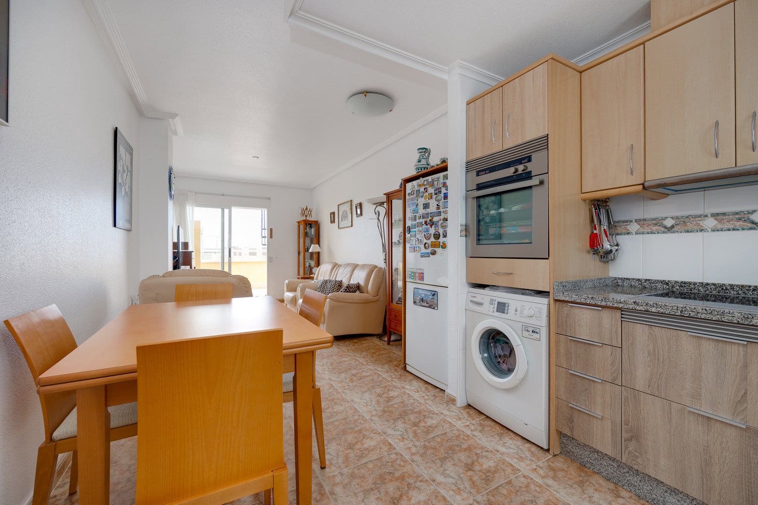 3 bedroom Penthouse for sale in Torrevieja with garage - € 299,600 (Ref: 9041000)