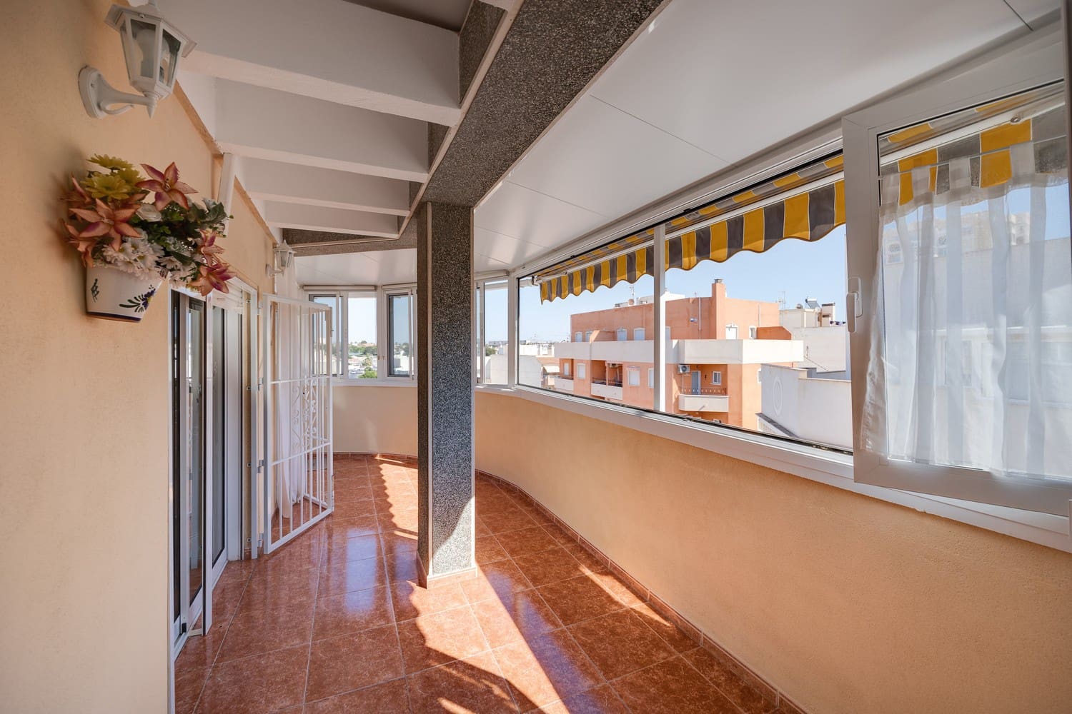 3 soveværelse Penthouse til salg i Torrevieja med garage - € 250.000 (Ref: 9101524)