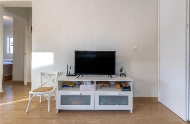 Finca/Casa Rural de 2 habitaciones en Torrevieja en alquiler con piscina - 1.800 € (Ref: 9123713)