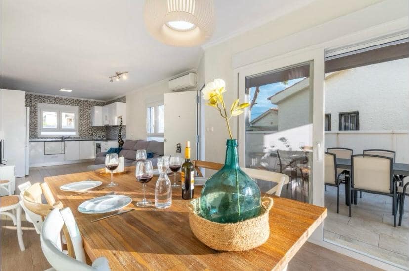 2 soveværelse Finca/Landehus til leje i Torrevieja med swimmingpool - € 1.800 (Ref: 9123713)