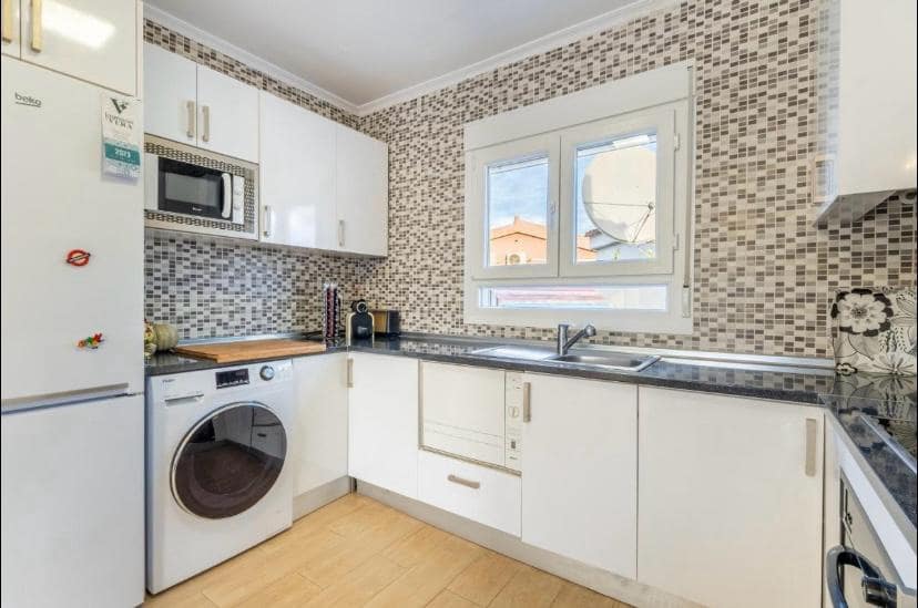 2 soveværelse Finca/Landehus til leje i Torrevieja med swimmingpool - € 1.800 (Ref: 9123713)