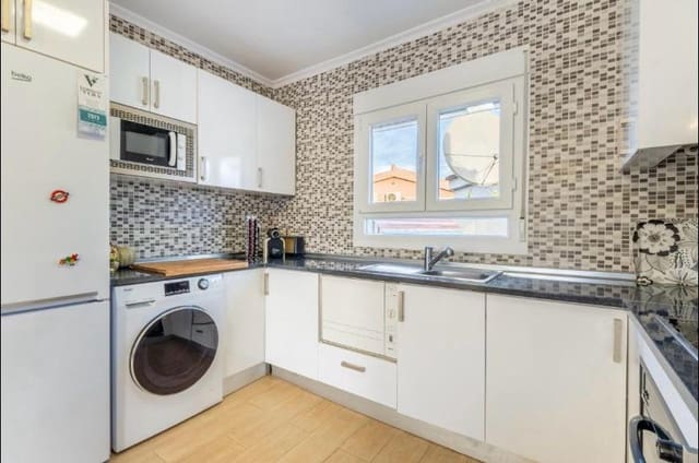 Finca/Casa Rural de 2 habitaciones en Torrevieja en alquiler con piscina - 1.800 € (Ref: 9123713)