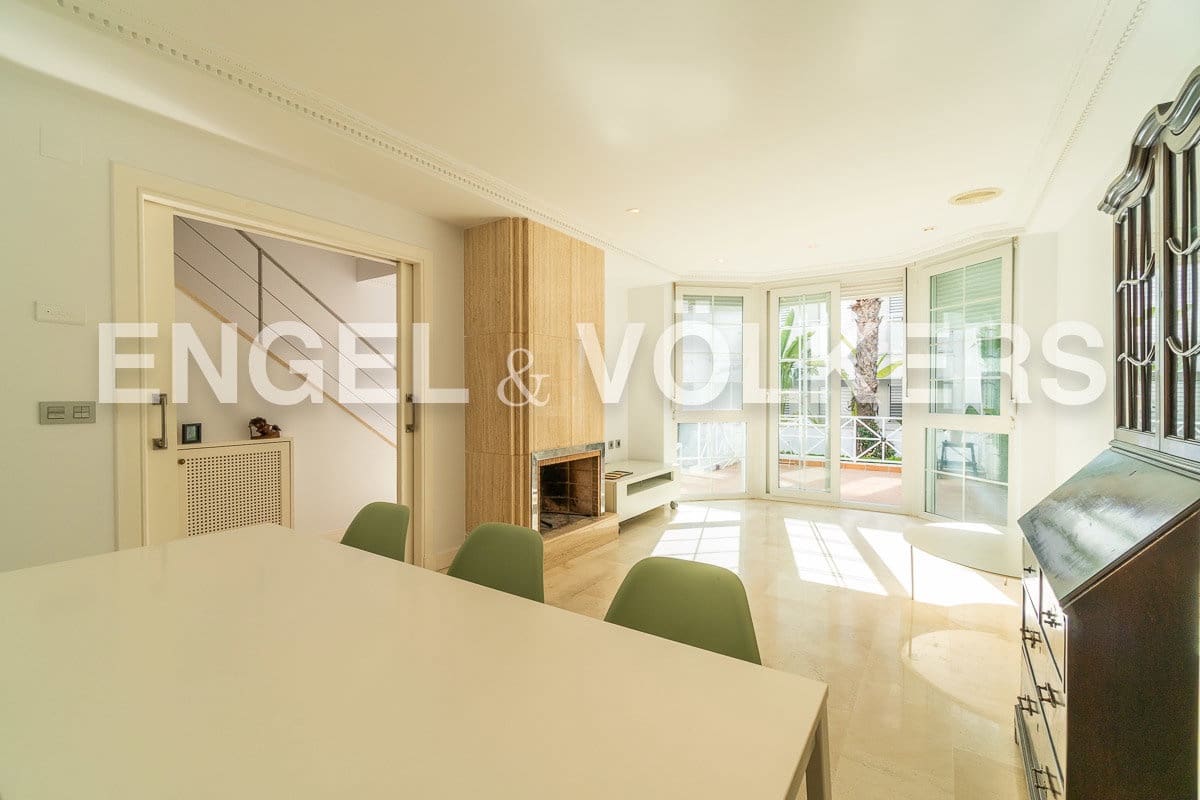 4 slaapkamer Finca/Landhuis te huur in Torrevieja met garage - € 1.770 (Ref: 9130200)